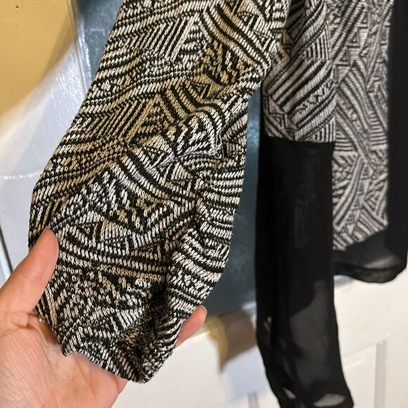 Peck & Peck Women’s Black and White Sheer patterned jacket size large - Picture 3 of 7